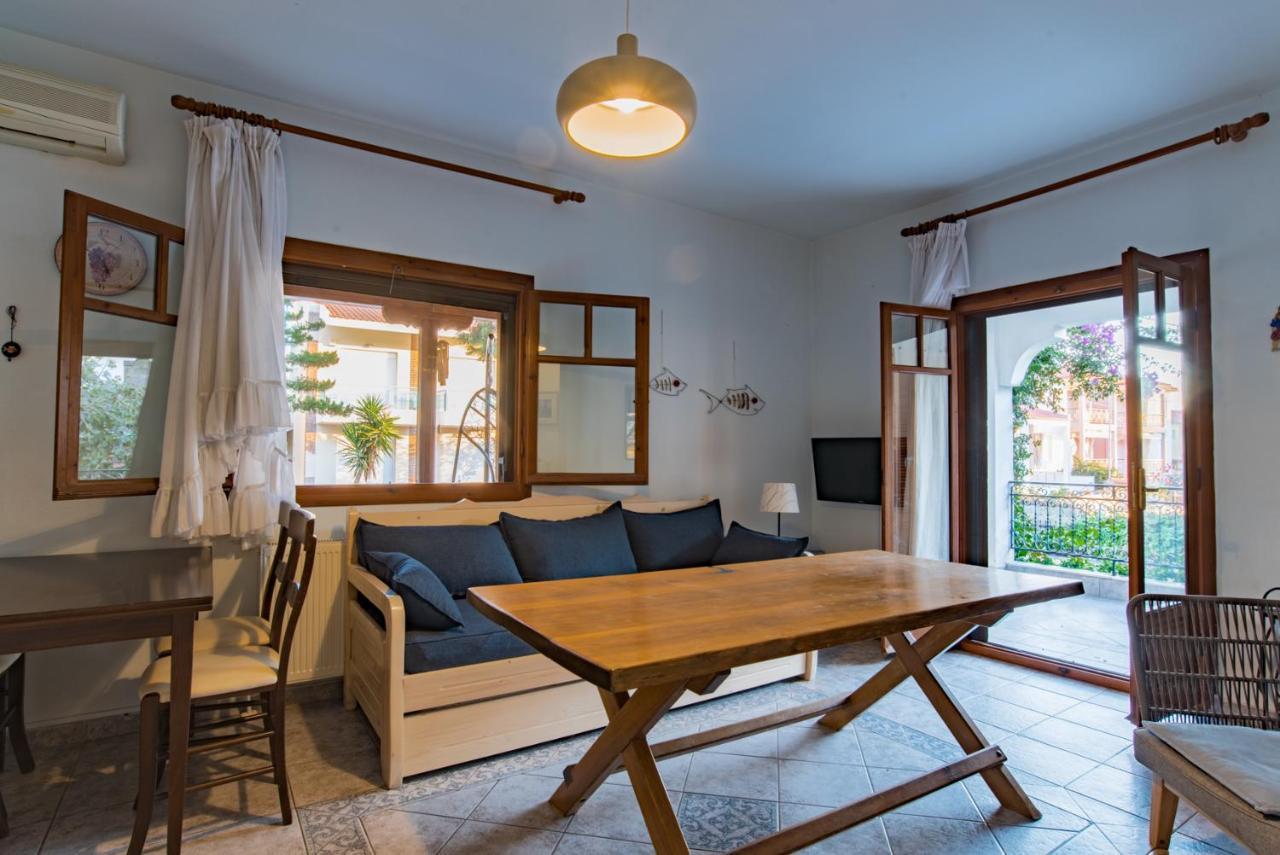 Seasidelongo Houses 1 Min From The Beach Of Nikiti エクステリア 写真